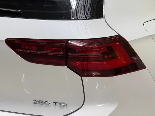 Volkswagen Golf — Фото автомобиля 7