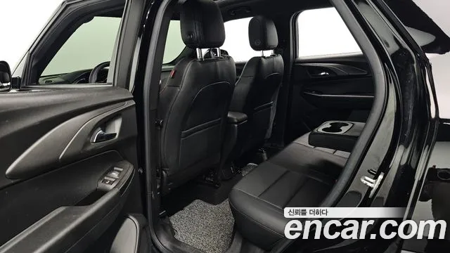 Chevrolet Trailblazer — Фото автомобиля 16