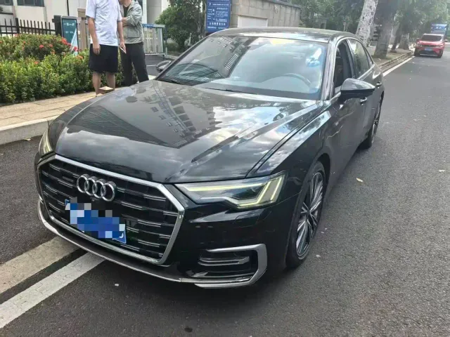 Фотография автомобиля — Audi A6L