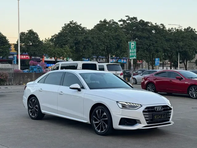 Audi A4L — Фото автомобиля 3
