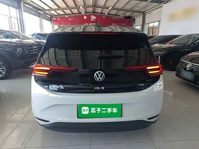 Volkswagen ID.3 — Фото автомобиля 5