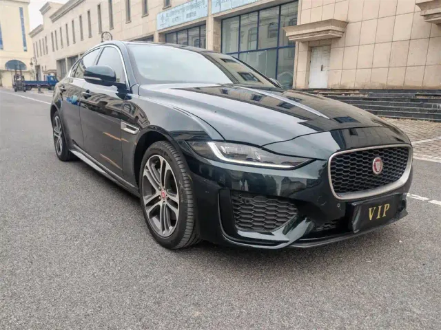 Jaguar XEL — Фото автомобиля 3