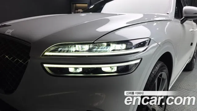 Genesis GV70 — Фото автомобиля 22