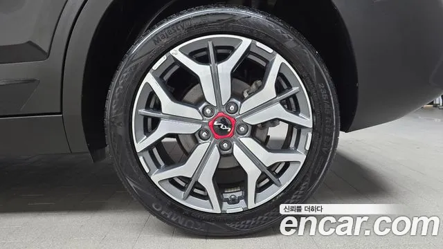 Kia Seltos Seltos Бензин 1.6 турбо 2WD — Фото автомобиля 20