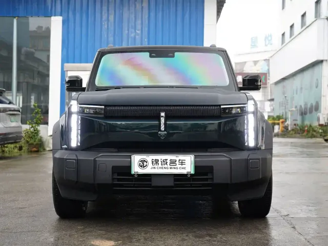 iCAR 03 — Фото автомобиля 2