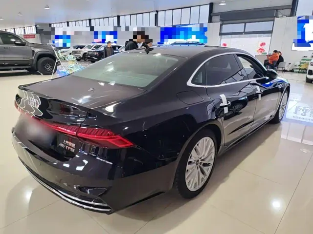 Audi A7L — Фото автомобиля 6