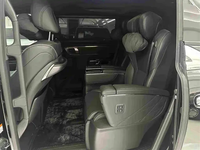 Toyota Vellfire — Фото автомобиля 11