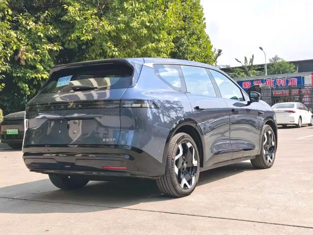 Nissan NX8 — Фото автомобиля 4