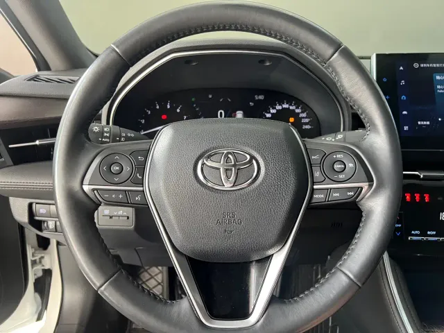 Toyota Avalon — Фото автомобиля 11