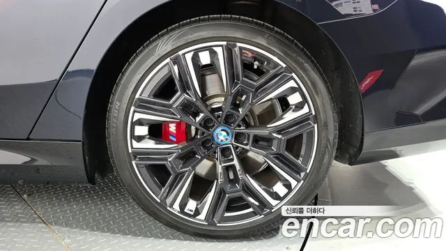 BMW i5 — Фото автомобиля 18