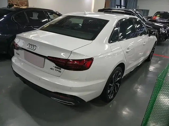 Audi A4L — Фото автомобиля 6