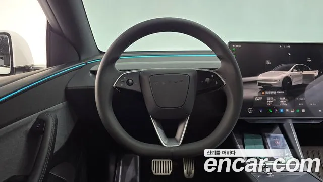 Tesla Model Y — Фото автомобиля 19