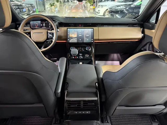 Land Rover Range Rover Sport — Фото автомобиля 19