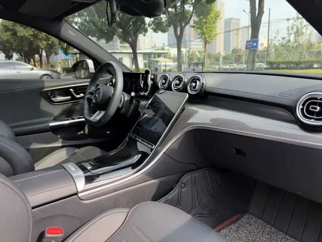 Mercedes-Benz C-Class — Фото автомобиля 16