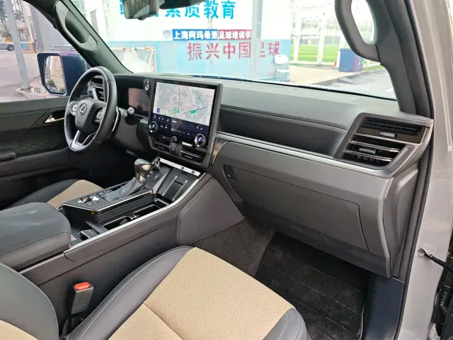 Lexus GX — Фото автомобиля 12