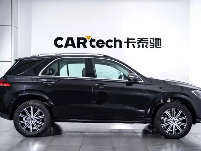 Mercedes-Benz GLE-Class — Фото автомобиля 3
