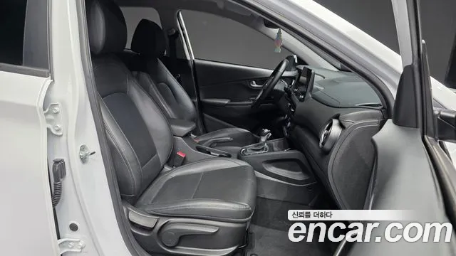 Hyundai Kona Новый Kona Бензин 2.0 2WD — Фото автомобиля 11