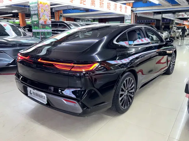 Geely Galaxy Xingyao 8 — Фото автомобиля 5