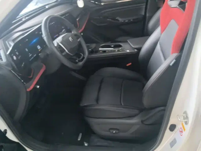Changan X5 Plus — Фото автомобиля 14