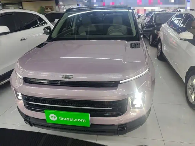 Geely ICON — Фото автомобиля 2