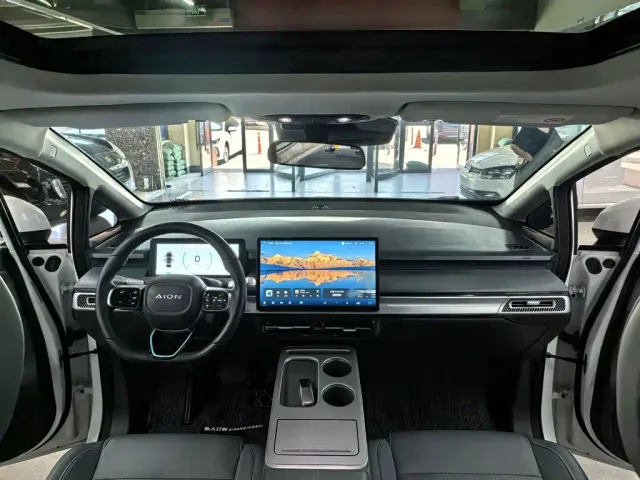 GAC Aion Y — Фото автомобиля 15