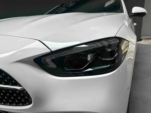 Mercedes-Benz C-Class — Фото автомобиля 4
