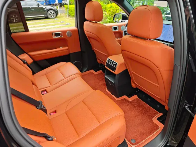 Li Auto L6 — Фото автомобиля 20