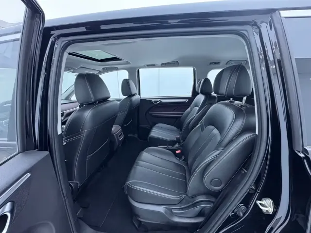 GAC Trumpchi M6 — Фото автомобиля 13