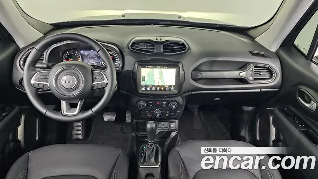 Jeep Renegade — Фото автомобиля 3