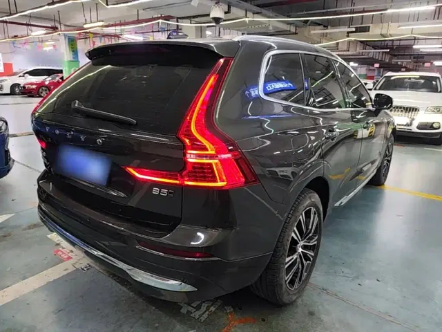 Volvo XC60 — Фото автомобиля 6