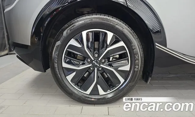 Kia EV6 — Фото автомобиля 5