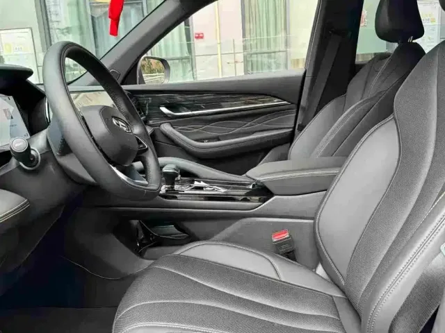 Geely Xingyue L — Фото автомобиля 9