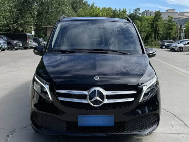 Mercedes-Benz V-Class — Фото автомобиля 2