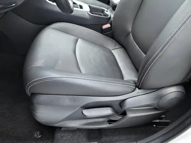 Toyota RAV4 — Фото автомобиля 20