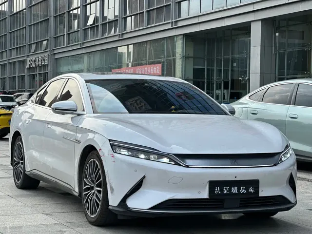 BYD Han — Фото автомобиля 3