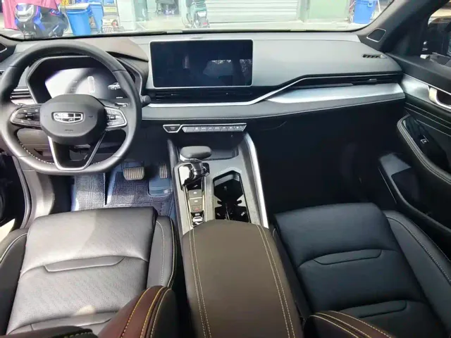 Geely Xingrui — Фото автомобиля 4