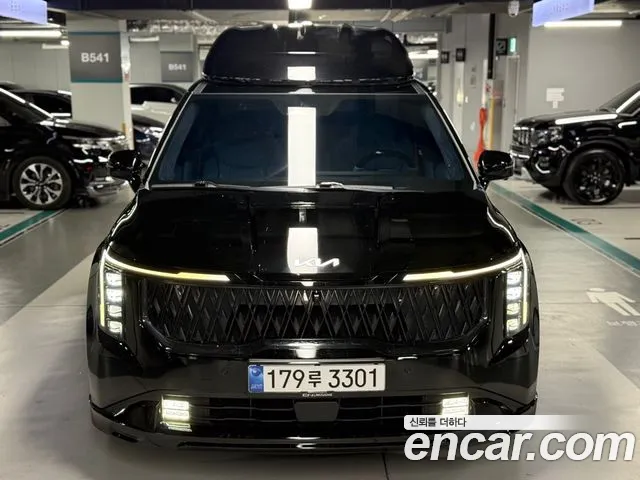 Фотография автомобиля — Kia Carnival 4th Gen