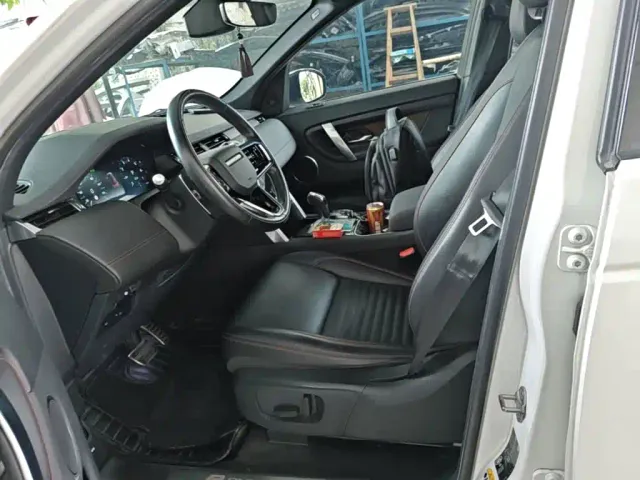 Land Rover Discovery Sport — Фото автомобиля 14