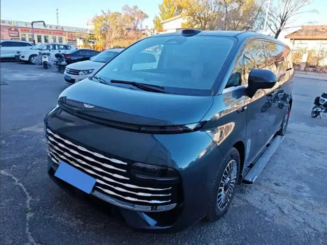 Фотография автомобиля — Geely Galaxy V900