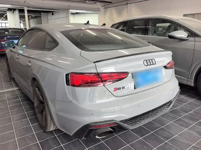 Audi RS 5 — Фото автомобиля 4