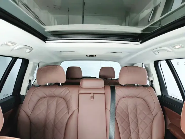 BMW X7 — Фото автомобиля 9