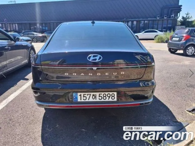 Hyundai Grandeur GN7 — Фото автомобиля 3