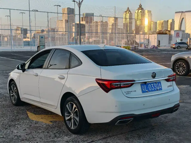 Buick Verano — Фото автомобиля 6