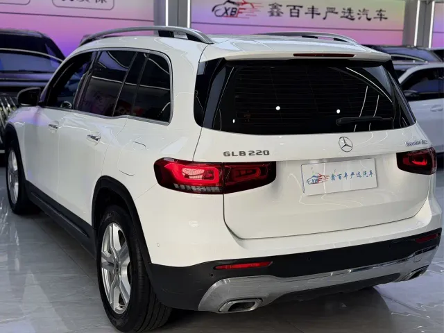 Mercedes-Benz GLB-Class — Фото автомобиля 10