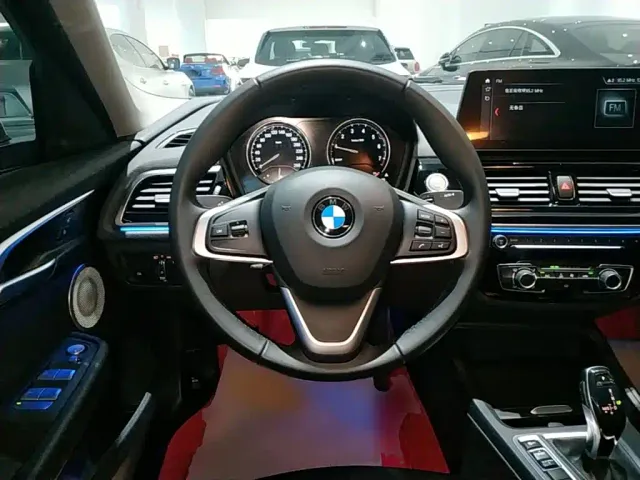 BMW 1 Series — Фото автомобиля 6