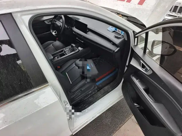 Wuling Jiachen — Фото автомобиля 17