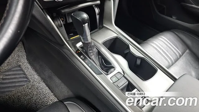Honda Accord Accord 10 поколение 1.5 Turbo — Фото автомобиля 3