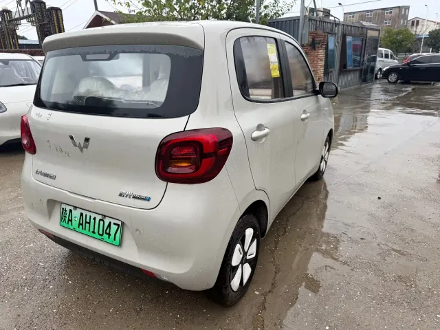 Wuling Hongguang Mini EV — Фото автомобиля 10