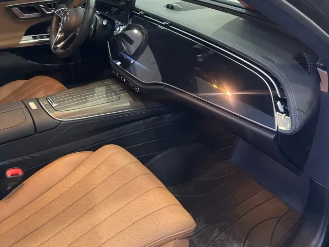 Mercedes-Benz E-Class — Фото автомобиля 13