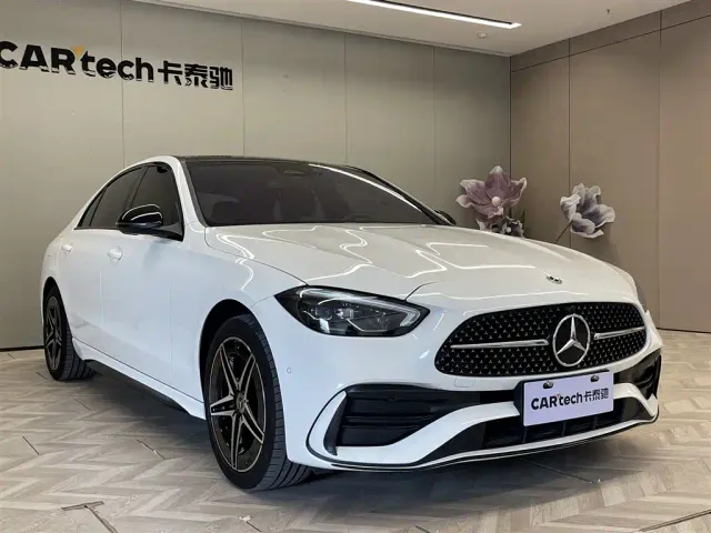 Mercedes-Benz C-Class — Фото автомобиля 2